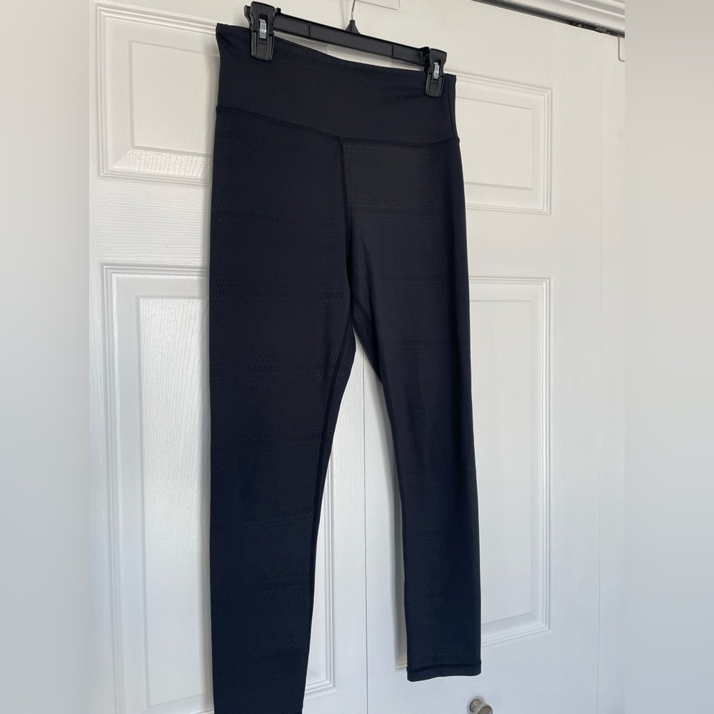Zyia snakeprint leggings